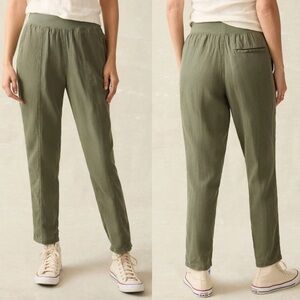 Faherty Arlie pant thyme green